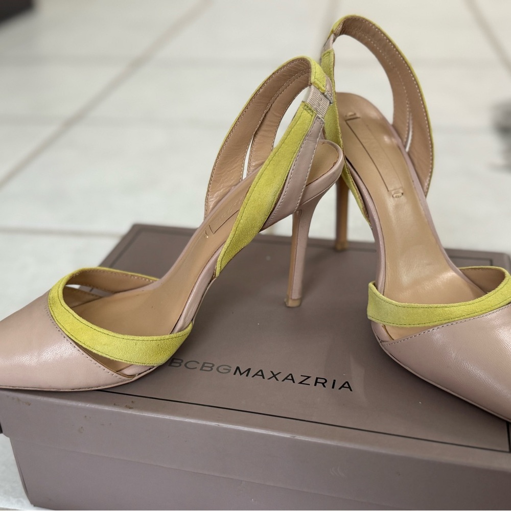 BCBGMaxAzria Cream and Yellow Elegant Heels
